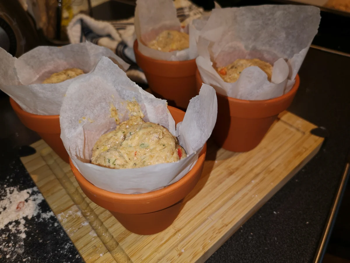 BiNe` S BUNTES KRÄUTERBROT IM BLUMENTOPF - Rezept - Bild Nr. 3