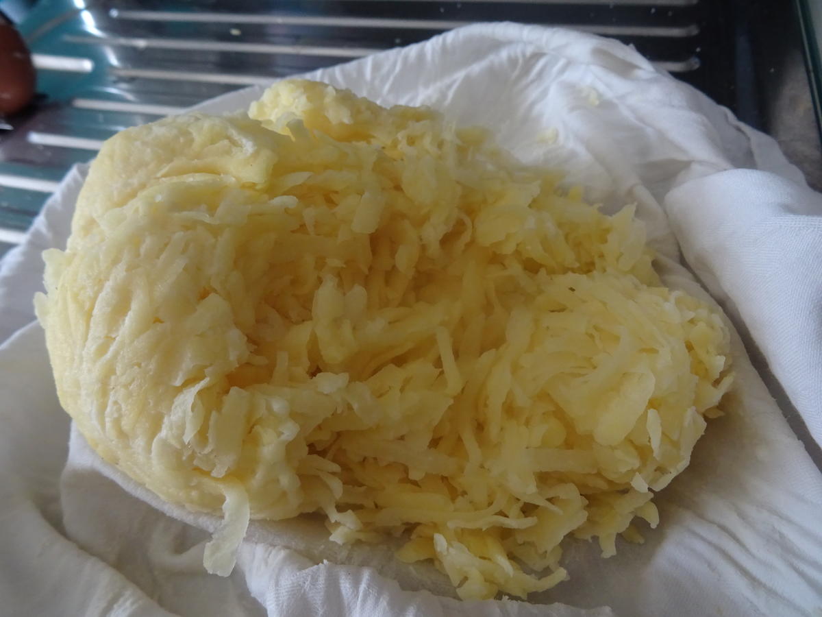 Kartoffel-Quiche mit Schnittlauch-Dip - Rezept - Bild Nr. 8150