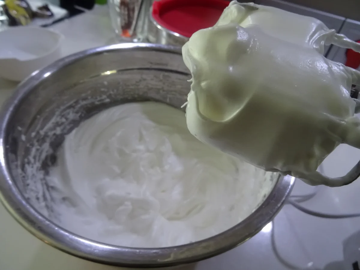 Rezept: Cappuccino-Kugeln gefüllt Bild Nr. 8 Cappuccino-Kugeln gefüllt - Rezept - Bild Nr. 8