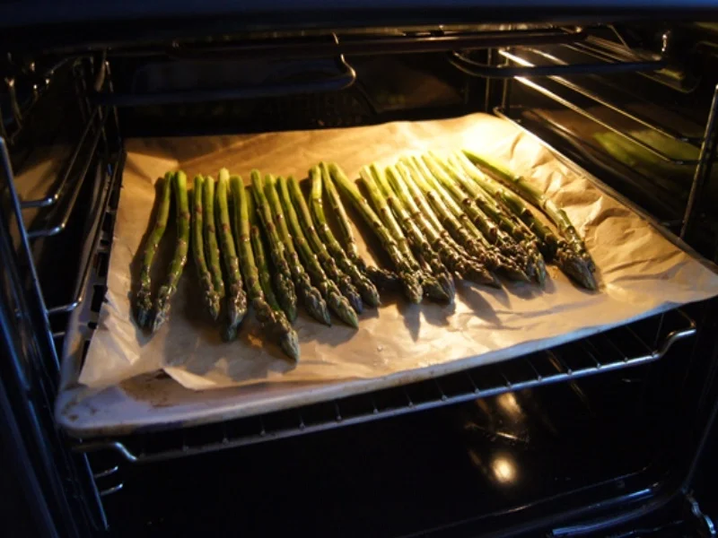 Grüner Spargel mit Cocktail Garnelen und Chili-Mango-Chutney - Rezept - Bild Nr. 5