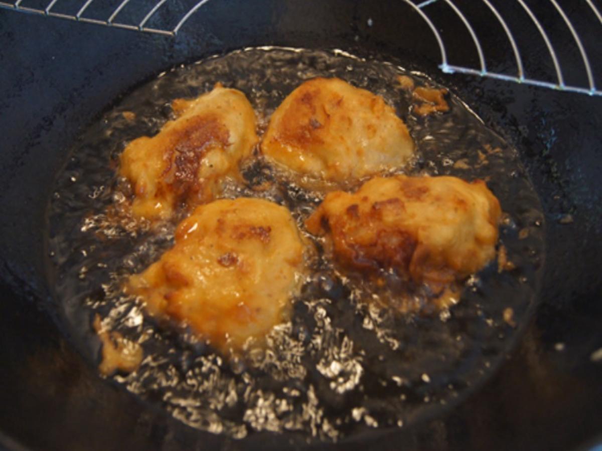 Frittierte Putenschnitzel auf chinesischen Bratnudeln - Rezept - Bild Nr. 8149