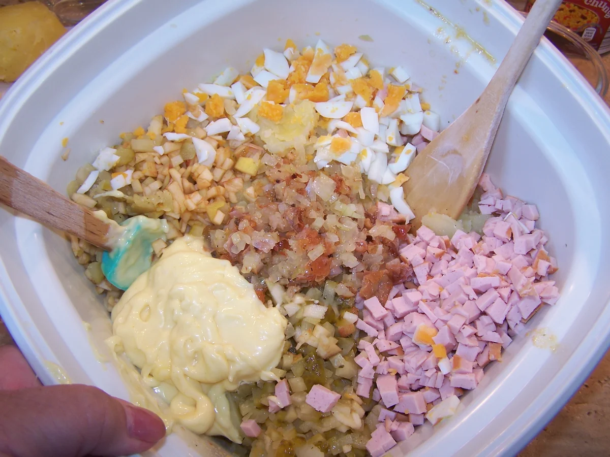 Rezept: Kartoffelsalat mit selbstgem. Mayo (Hauptspeise)= kochbar Challenge 5.0(Mai2019) Bild Nr. 8153 Kartoffelsalat mit selbstgem. Mayo (Hauptspeise)= kochbar Challenge 5.0(Mai2019) - Rezept - Bild Nr. 8153