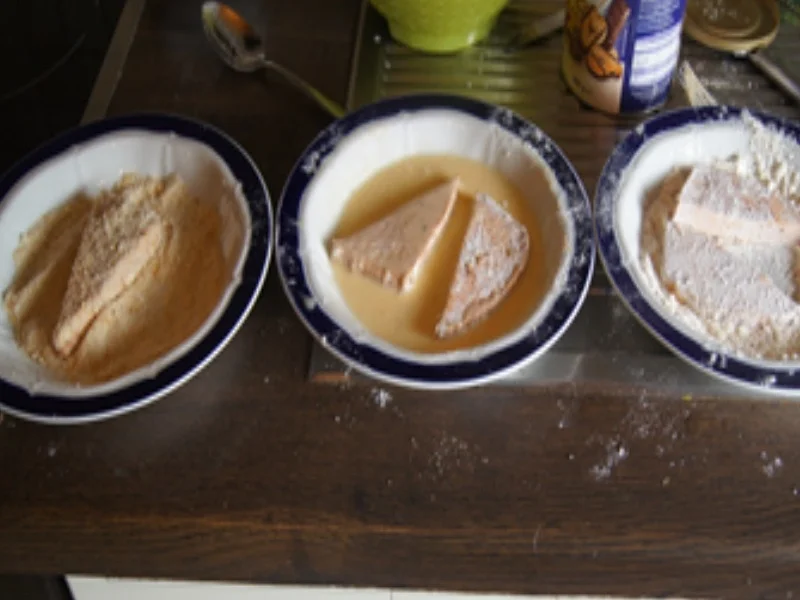 Panierter Leberkäse mit Pimentos und herzhaften Bratkartoffeln - Rezept - Bild Nr. 8152