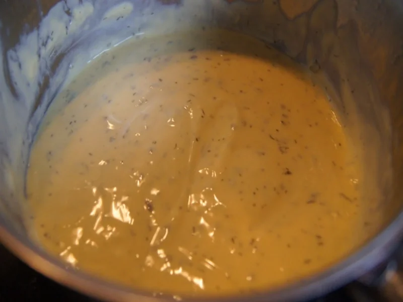 Rezept: Frischer Spargel mit Lachsfilet, gelben Drillingen und Sauce Hollandaise mit Kräutern Bild Nr. 8 Frischer Spargel mit Lachsfilet, gelben Drillingen und Sauce Hollandaise mit Kräutern - Rezept - Bild Nr. 8