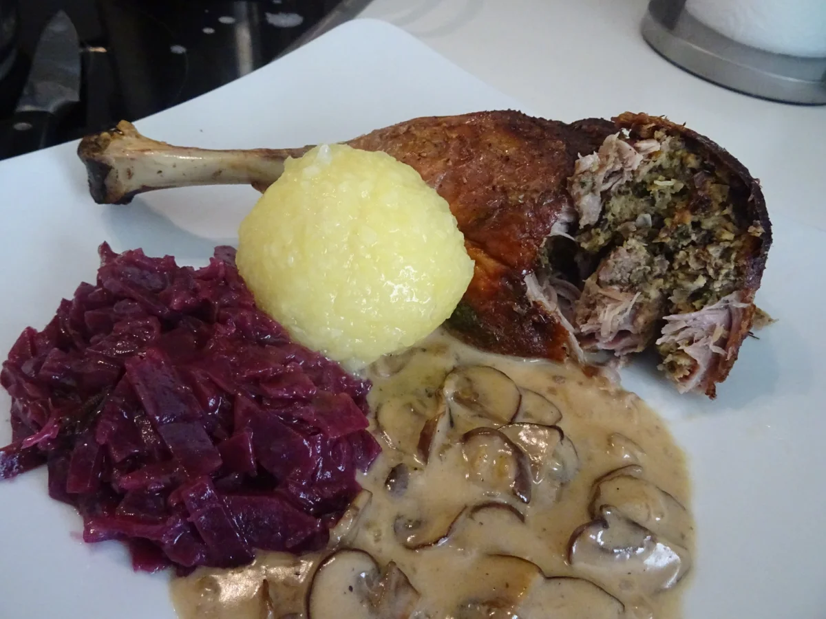 Rezept: Gänsekeule gefüllt Bild Nr. 8150 Gänsekeule gefüllt - Rezept - Bild Nr. 8150