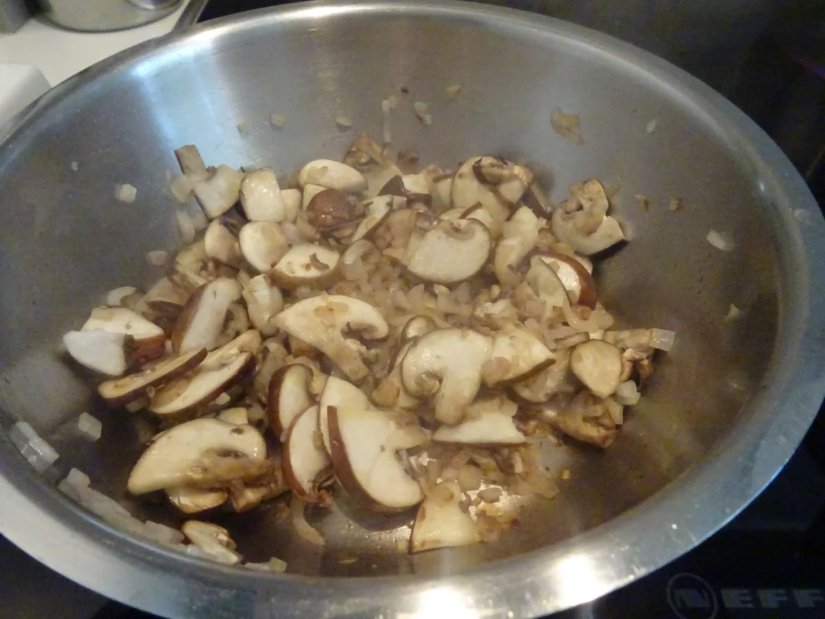 Rezept: Gänsekeule gefüllt Bild Nr. 8151 Gänsekeule gefüllt - Rezept - Bild Nr. 8151