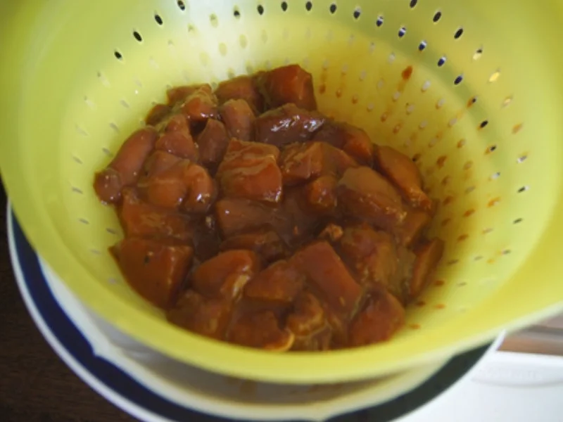 Rezept: Ausgebackene Hähnchenbrustfiletwürfel und Mie-Nudeln mit Ei und Gemüse Bild Nr. 8156 Ausgebackene Hähnchenbrustfiletwürfel und Mie-Nudeln mit Ei und Gemüse - Rezept - Bild Nr. 8156