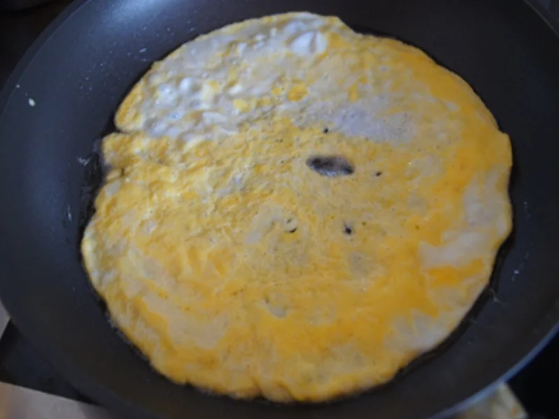 Rezept: Ausgebackene Hähnchenbrustfiletwürfel und Mie-Nudeln mit Ei und Gemüse Bild Nr. 8165 Ausgebackene Hähnchenbrustfiletwürfel und Mie-Nudeln mit Ei und Gemüse - Rezept - Bild Nr. 8165