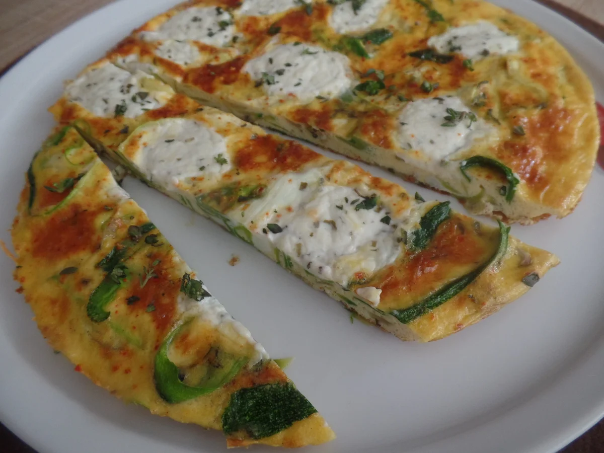 Rezept: Zucchini-Frittata mit Ziegenrahm Bild Nr. 8165 Zucchini-Frittata mit Ziegenrahm - Rezept - Bild Nr. 8165