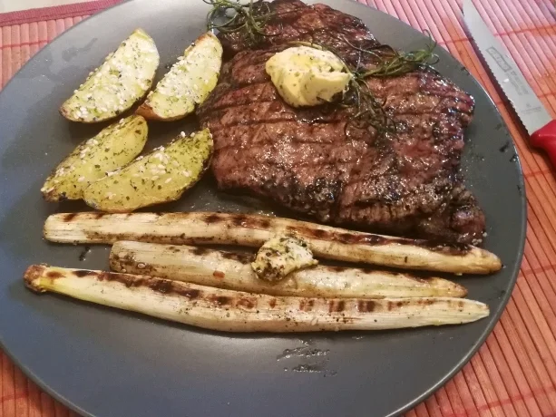 Rezept: Die "Was nicht bei 3 auf dem Baum ist wird gegrillt Platte" Bild Nr. 8164 Die "Was nicht bei 3 auf dem Baum ist wird gegrillt Platte" - Rezept - Bild Nr. 8164