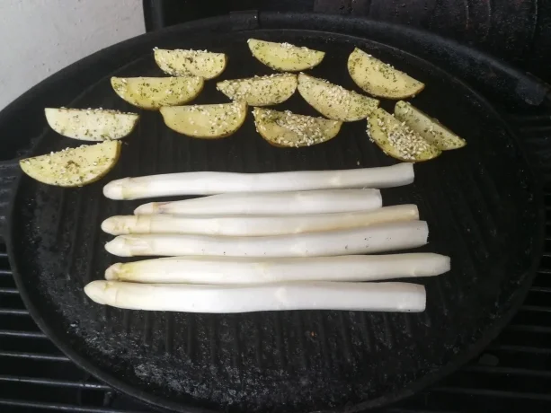 Rezept: Die "Was nicht bei 3 auf dem Baum ist wird gegrillt Platte" Bild Nr. 8166 Die "Was nicht bei 3 auf dem Baum ist wird gegrillt Platte" - Rezept - Bild Nr. 8166