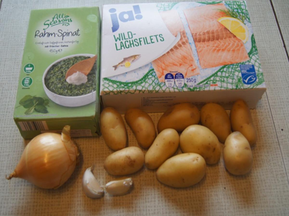 Wildlachsfilet mit Würzspinat und gelben Drillingen - Rezept - kochbar.de