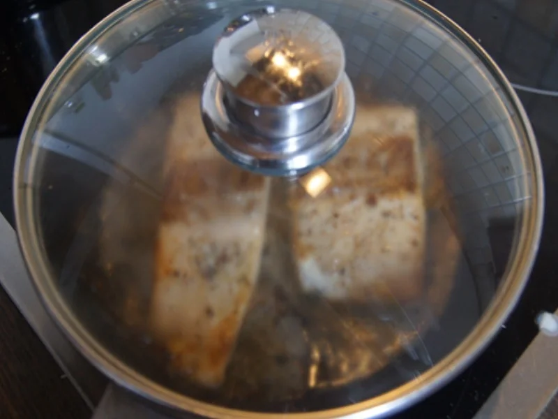 Wildlachsfilet mit Würzspinat und gelben Drillingen - Rezept - Bild Nr. 8168