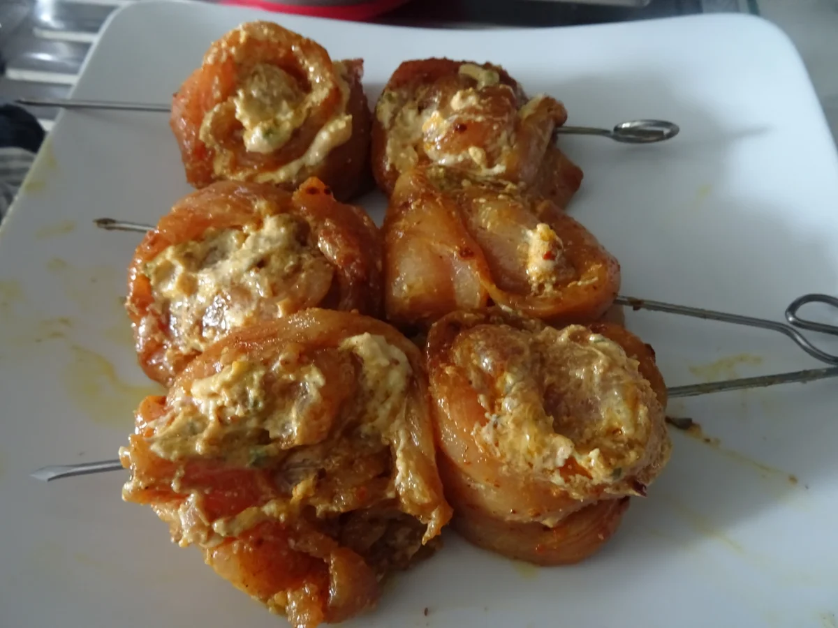 Rezept: Hähnchenspieße, Couscous-Salat und Dattel-Aprikosen-Dip Bild Nr. 8165 Hähnchenspieße, Couscous-Salat und Dattel-Aprikosen-Dip - Rezept - Bild Nr. 8165