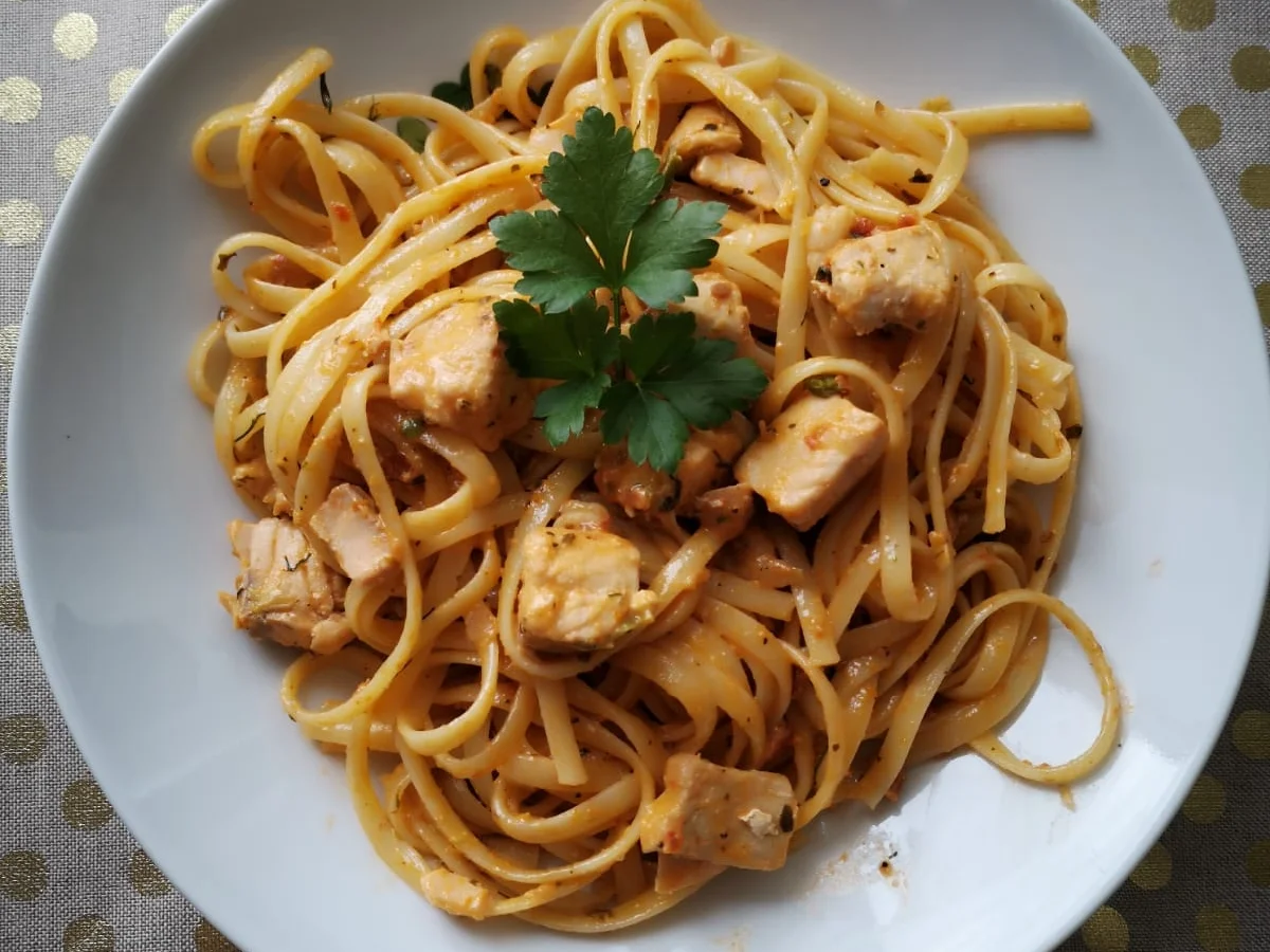 Pasta mit Lachs, Garnelen und Pesto Rustico - Rezept - Bild Nr. 8164