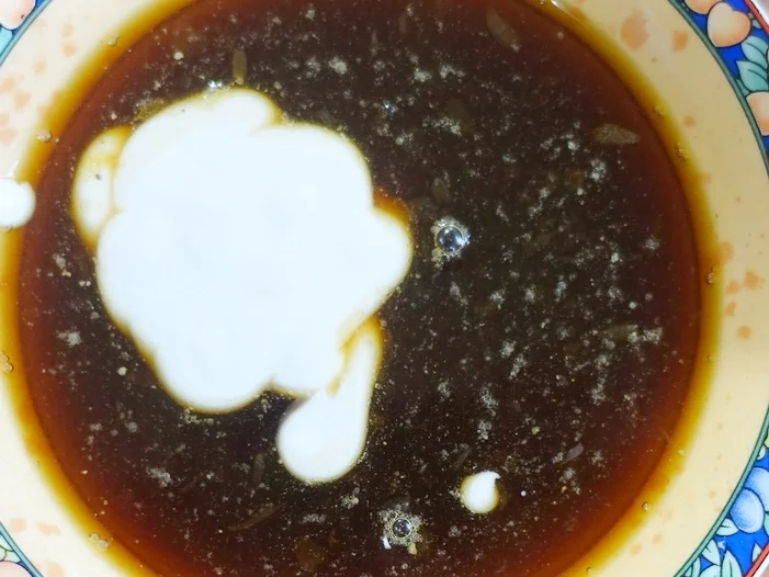 Gekochte Eier auf Balado Art mit Mungokeimlingen und würzigem Erdnusskräcker - Rezept - Bild Nr. 8179