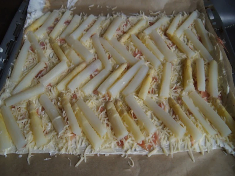 Flammkuchen mit Spargel - Rezept - Bild Nr. 10