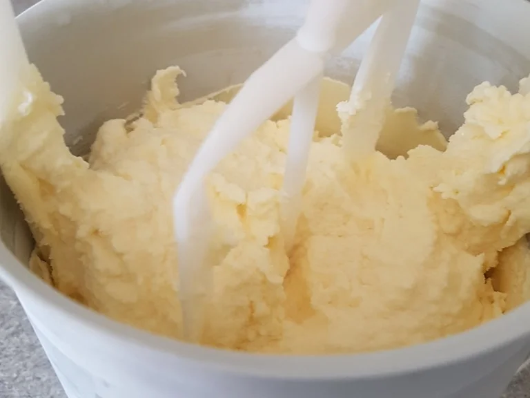 EIS *Vanille* mit Obst und Caramel - Rezept - Bild Nr. 8176