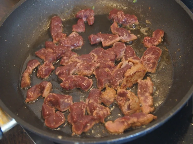 Röstzwiebel-Kalbsleber-Geschnetzeltes mit Sellerie-Kartoffel-Stampf und .... - Rezept - Bild Nr. 10