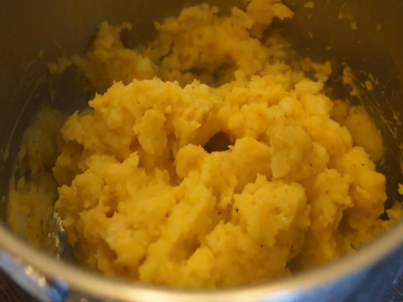 Röstzwiebel-Kalbsleber-Geschnetzeltes mit Sellerie-Kartoffel-Stampf und .... - Rezept - Bild Nr. 19