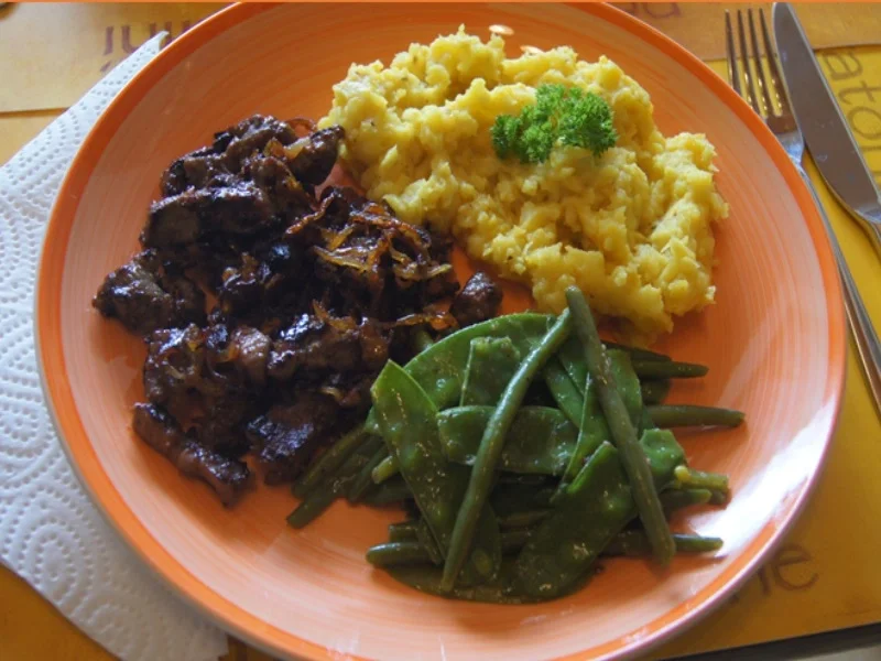 Röstzwiebel-Kalbsleber-Geschnetzeltes mit Sellerie-Kartoffel-Stampf und .... - Rezept - Bild Nr. 20