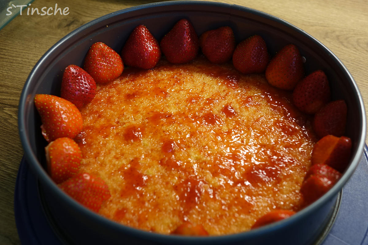Erdbeer-Sahne-Schmand-Torte - Rezept - Bild Nr. 8180