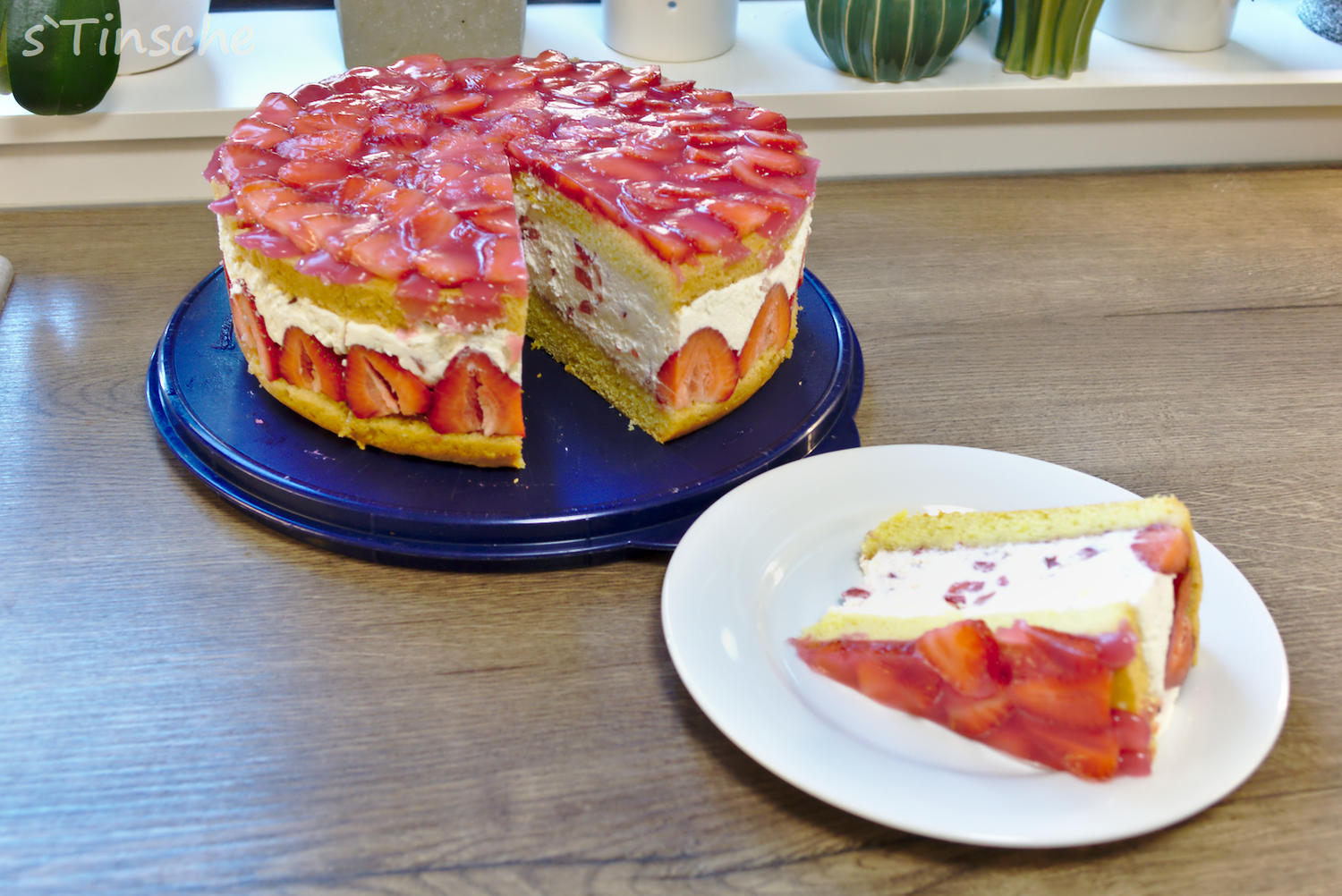 Erdbeer-Sahne-Schmand-Torte - Rezept mit Bild - kochbar.de