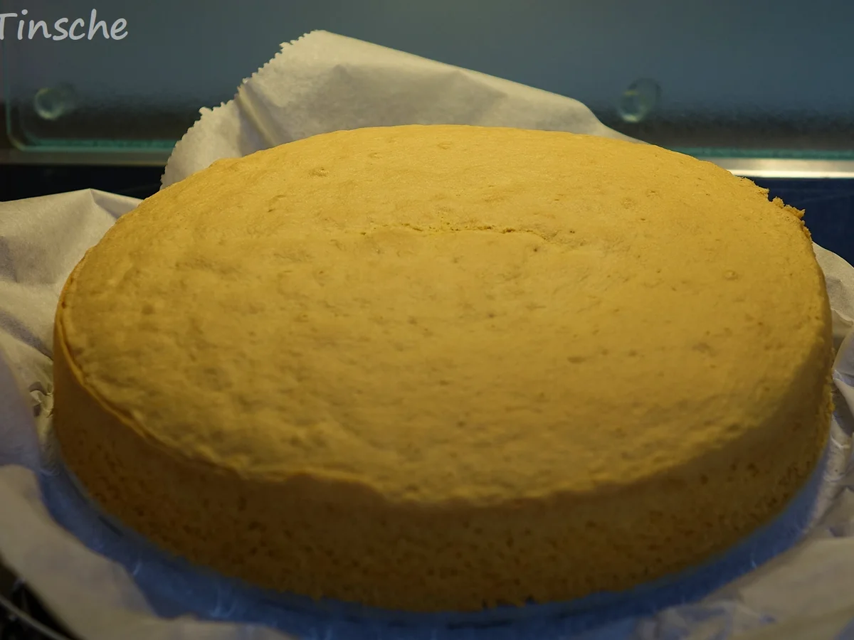 Rezept: Erdbeer-Sahne-Schmand-Torte Bild Nr. 8189 Erdbeer-Sahne-Schmand-Torte - Rezept - Bild Nr. 8189