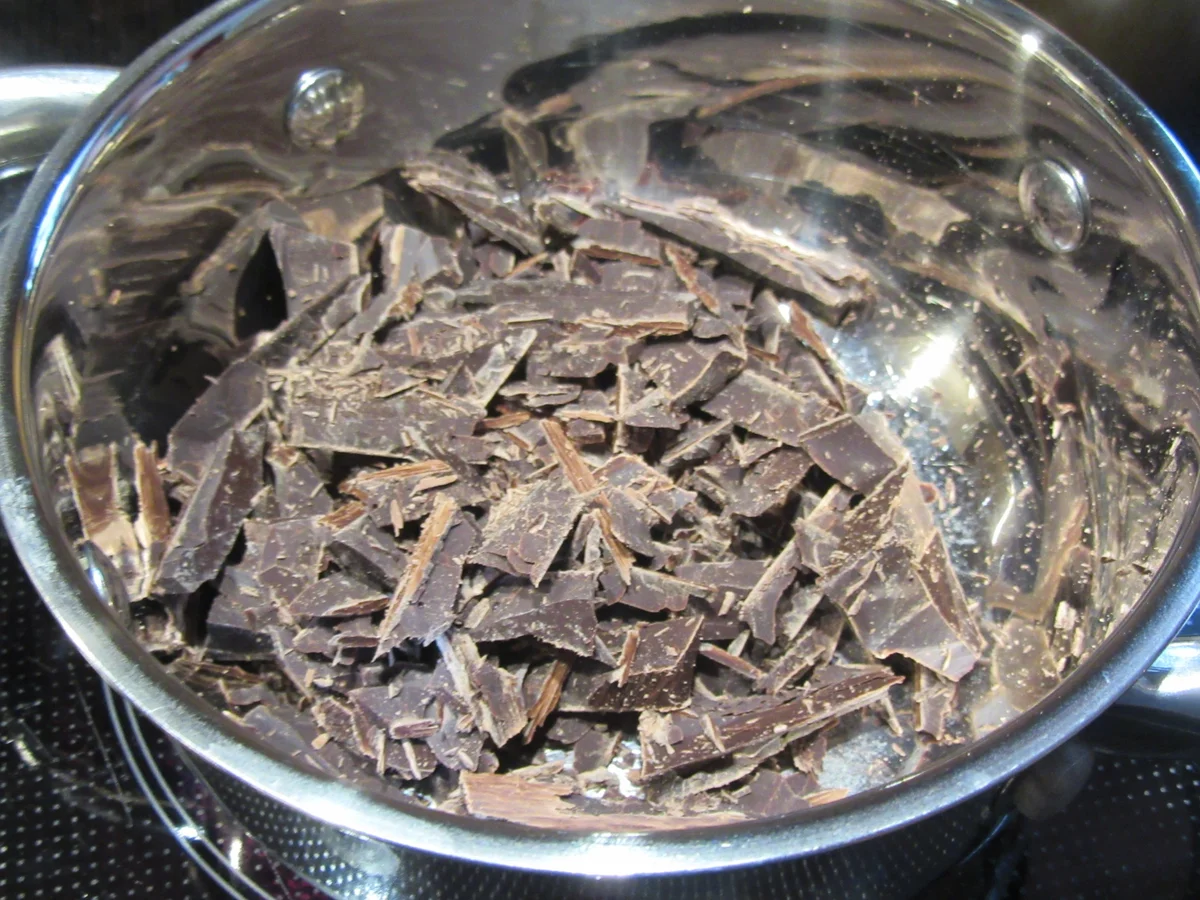 Rezept: Dessert: Schokotörtchen mit Erdbeeren Bild Nr. 8180 Dessert: Schokotörtchen mit Erdbeeren - Rezept - Bild Nr. 8180