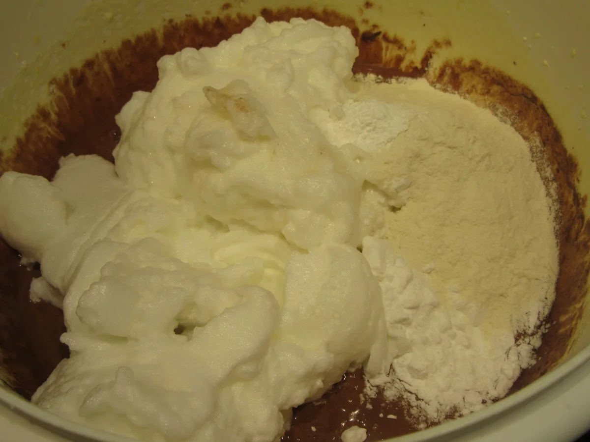 Rezept: Dessert: Schokotörtchen mit Erdbeeren Bild Nr. 8182 Dessert: Schokotörtchen mit Erdbeeren - Rezept - Bild Nr. 8182