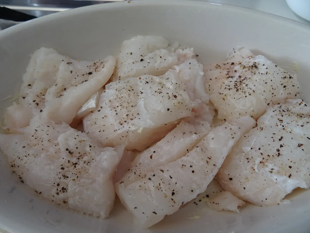 Rezept: Kabeljau in Senfsoße im Ofen gratiniert, mit gebratenem Speck-Lauch Bild Nr. 8182 Kabeljau in Senfsoße im Ofen gratiniert, mit gebratenem Speck-Lauch - Rezept - Bild Nr. 8182