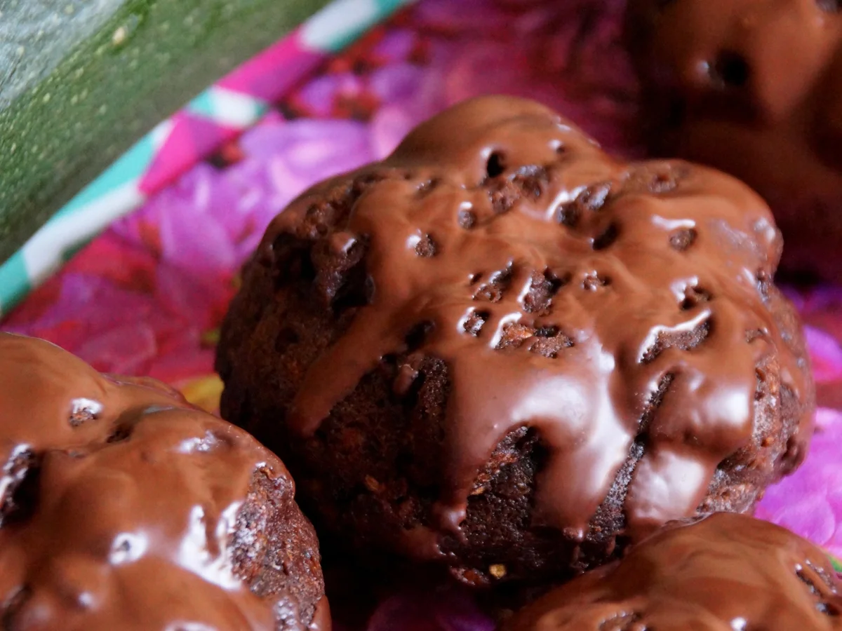 Rezept: Schoko-Zucchini-Muffins Bild Nr. 2 Schoko-Zucchini-Muffins - Rezept - Bild Nr. 2
