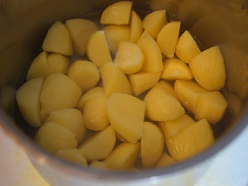 Schinken-Krustenbraten mit Sauce, Spargel und Frühkartoffeln - Rezept - Bild Nr. 8193