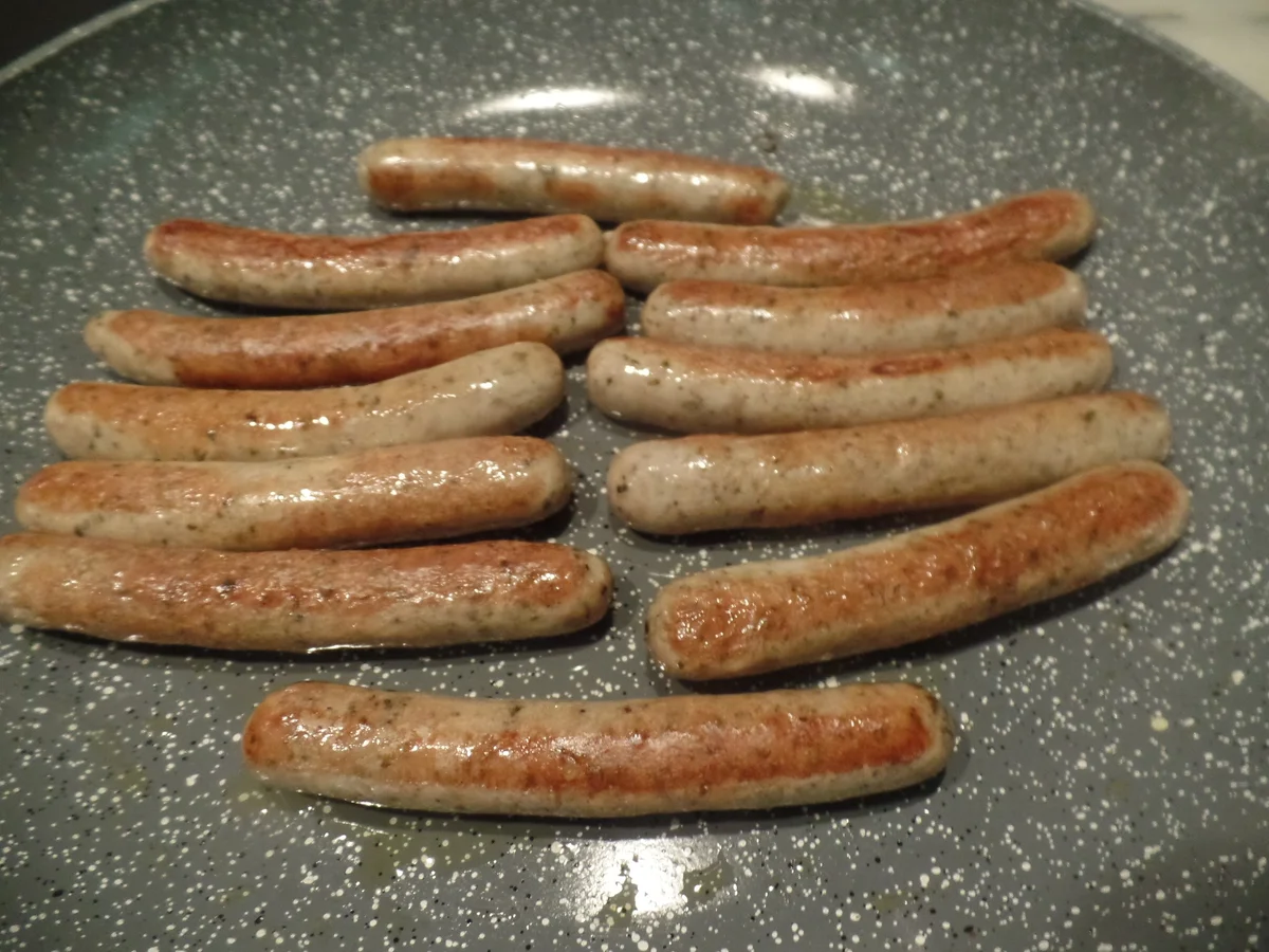 Rezept: Bratwürstchen mit Paprika-Auberginen -Gemüse Bild Nr. 8185 Bratwürstchen mit Paprika-Auberginen -Gemüse - Rezept - Bild Nr. 8185