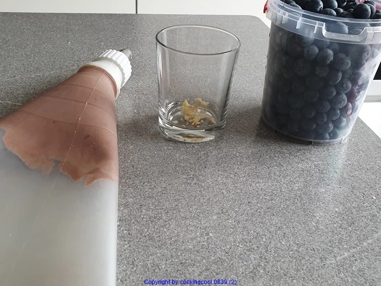 Rezept: Törtchen im Glas (Resteverwertung) Bild Nr. 8190 Törtchen im Glas (Resteverwertung) - Rezept - Bild Nr. 8190