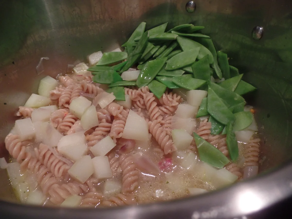 Dinkelnudeln mit Gemüse und Ziegenrahm - Rezept - Bild Nr. 8193