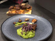 Asiatische Kalbsbäckchen auf Wasabiwoke, dazu Shiitake und Lauch - Rezept - Bild Nr. 8189