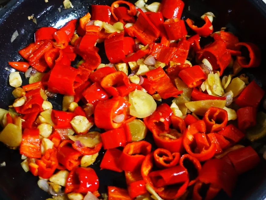 Süß-sauer-scharfe-Dipsauce "Bangkok" - Rezept - Bild Nr. 8204