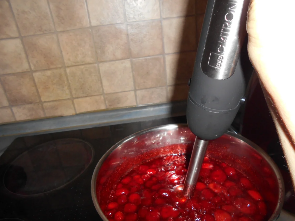 Erdbeermarmelade besonders fein - Rezept - Bild Nr. 8207