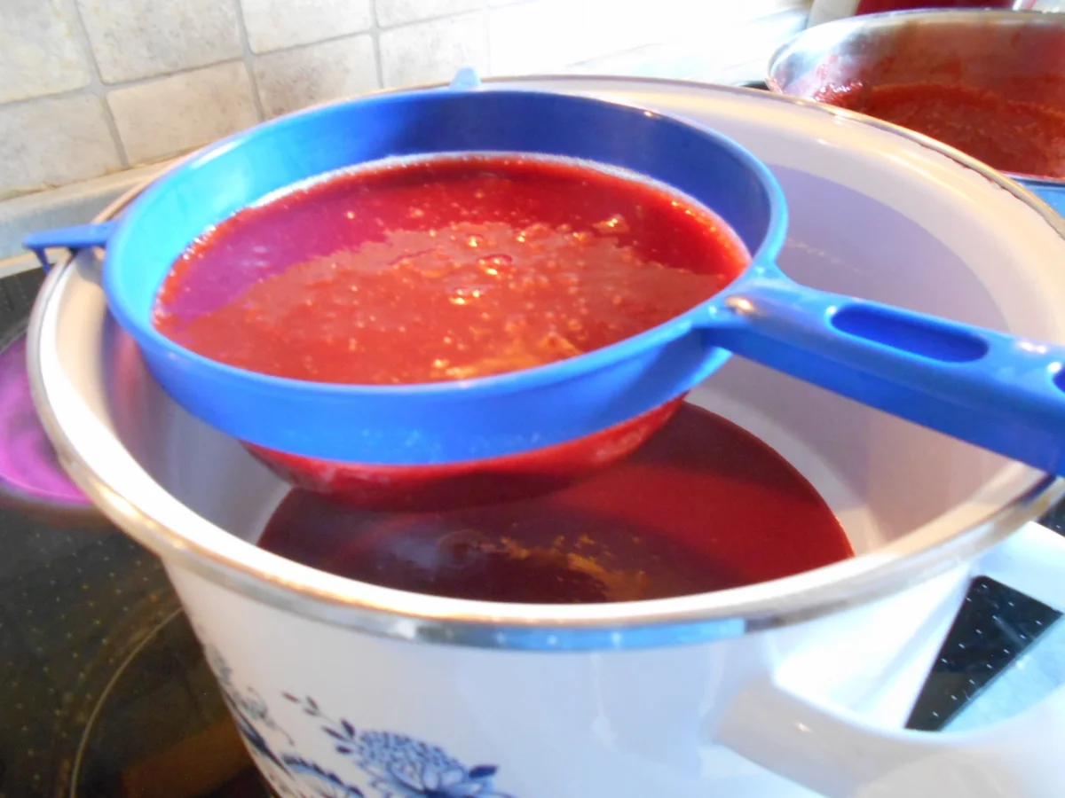 Erdbeermarmelade besonders fein - Rezept - Bild Nr. 8209