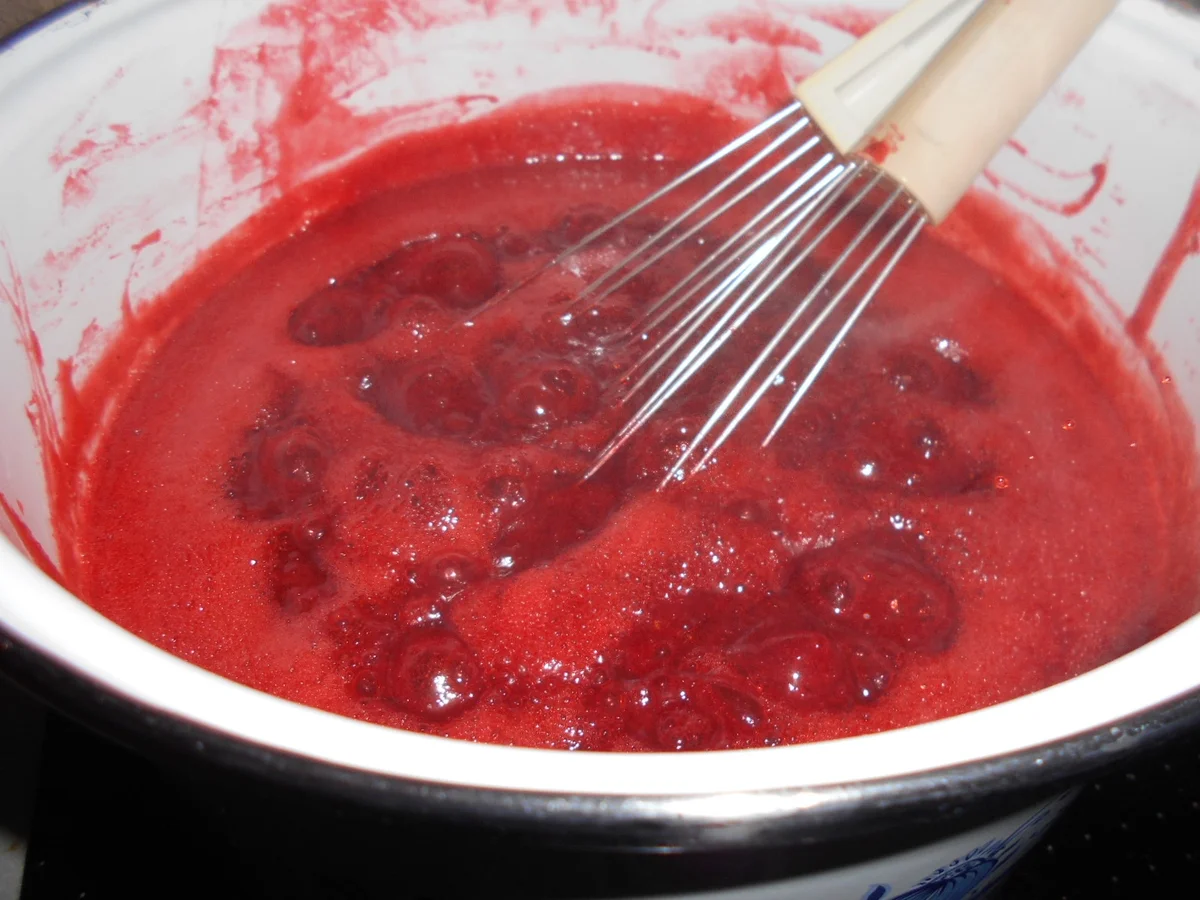 Erdbeermarmelade besonders fein - Rezept - Bild Nr. 8211