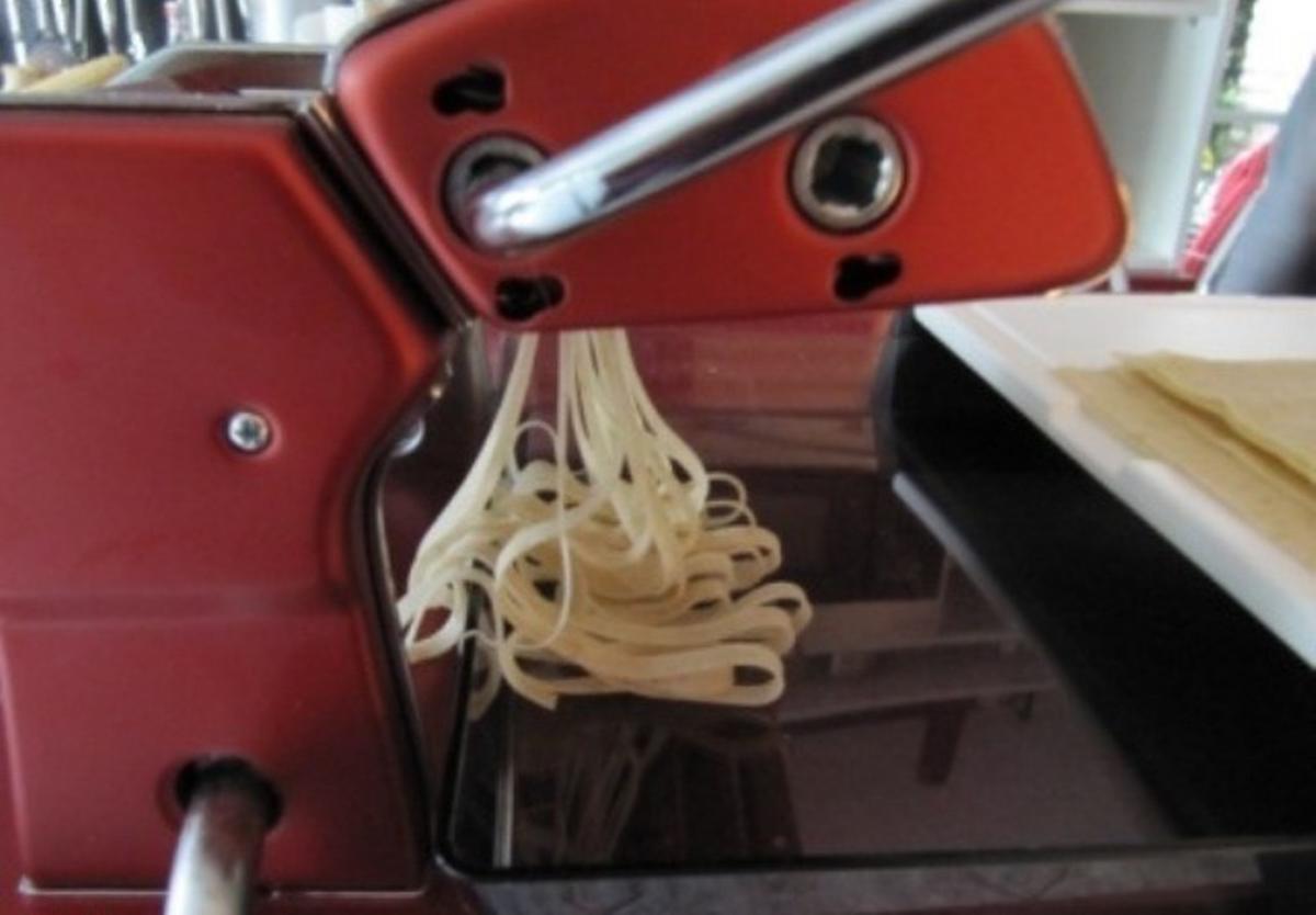 Kindheitserinnerung "Spaghetti Bolognese" = Kochbar Challenge 6.0 (Juni 2019) - Rezept - Bild Nr. 8202