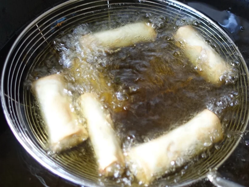 Rezept: Thailändische Frühlingsrollen mit Garnelenfüllung Bild Nr. 8210 Thailändische Frühlingsrollen mit Garnelenfüllung - Rezept - Bild Nr. 8210