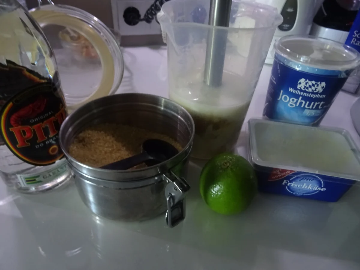 Rezept: Mojito-Eis (Halbgefrorenes) Bild Nr. 8207 Mojito-Eis (Halbgefrorenes) - Rezept - Bild Nr. 8207