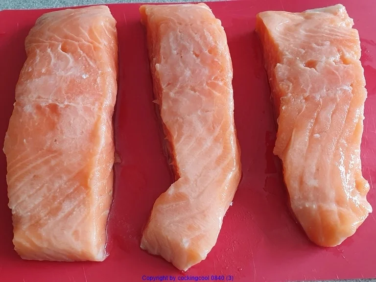 Lachsfilet mit gebratenen Salbei Blättern - Rezept - Bild Nr. 3