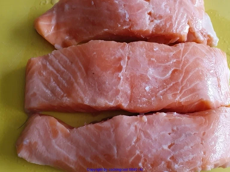 Lachsfilet mit gebratenen Salbei Blättern - Rezept - Bild Nr. 4