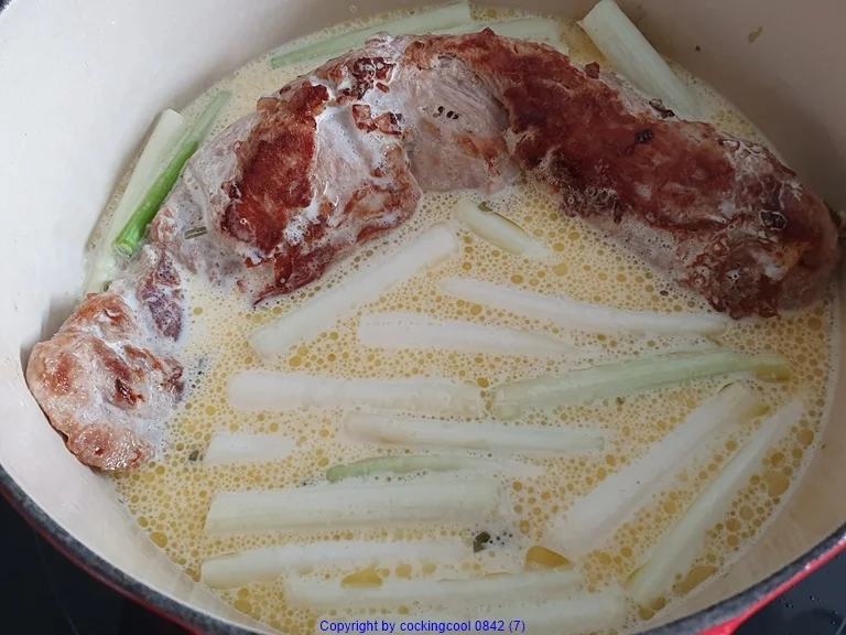 Schweinefilet in Buttermilch gegart - Rezept - Bild Nr. 8208