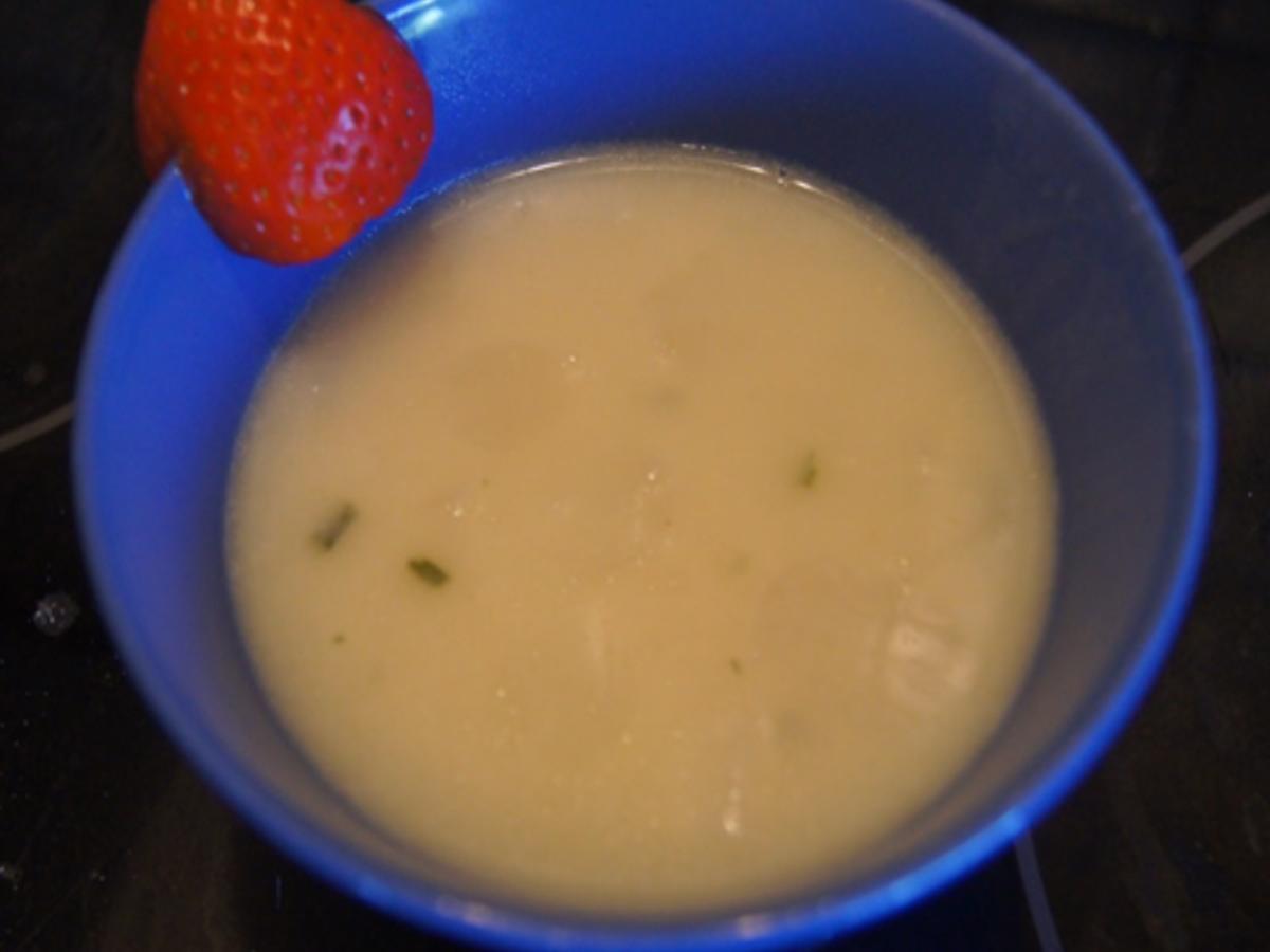 Eine sehr, sehr schnelle Spargel-Cremesuppe - Rezept - kochbar.de