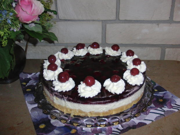 KIRSCHTORTE Kühlschranktorte - ohne Backen - Rezept mit Bild - kochbar.de