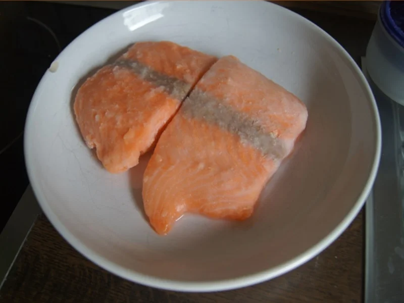 Rezept: Lachsfilet mit herzhaften Spinat und Kartoffelstampf Bild Nr. 6 Lachsfilet mit herzhaften Spinat und Kartoffelstampf - Rezept - Bild Nr. 6